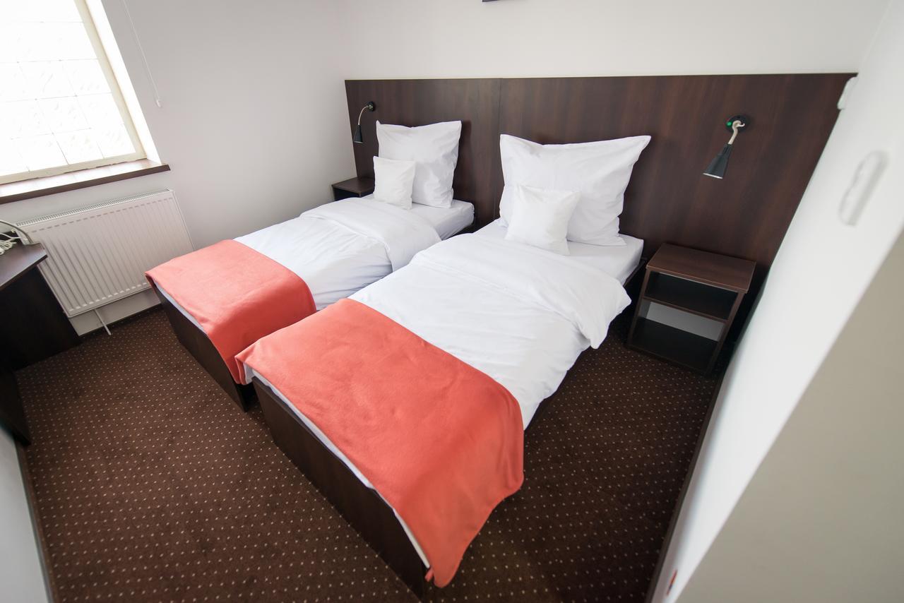 First Hotel 트체프 외부 사진