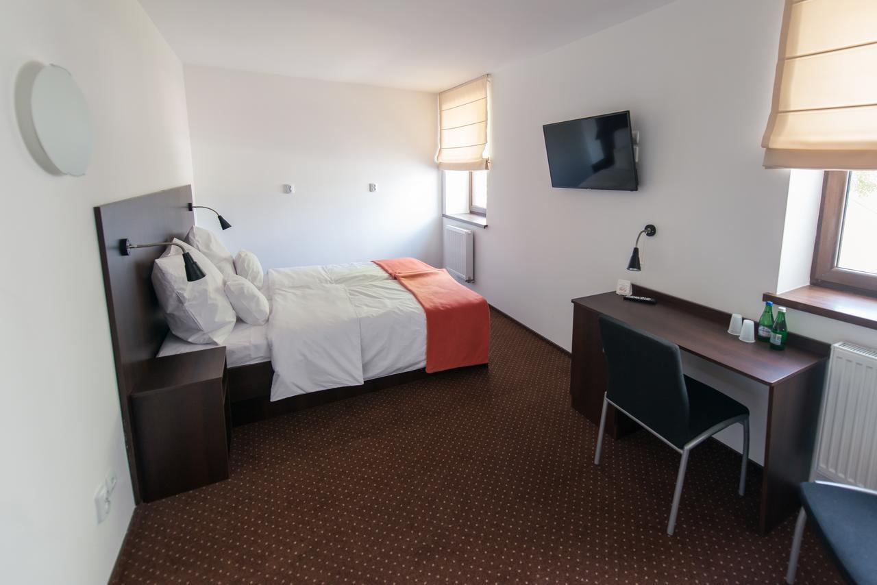 First Hotel 트체프 외부 사진