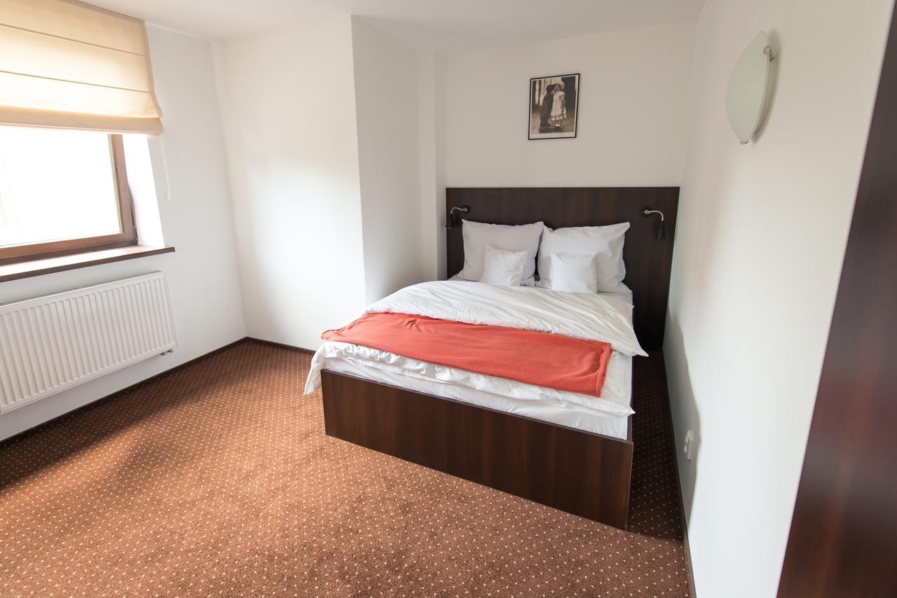 First Hotel 트체프 외부 사진