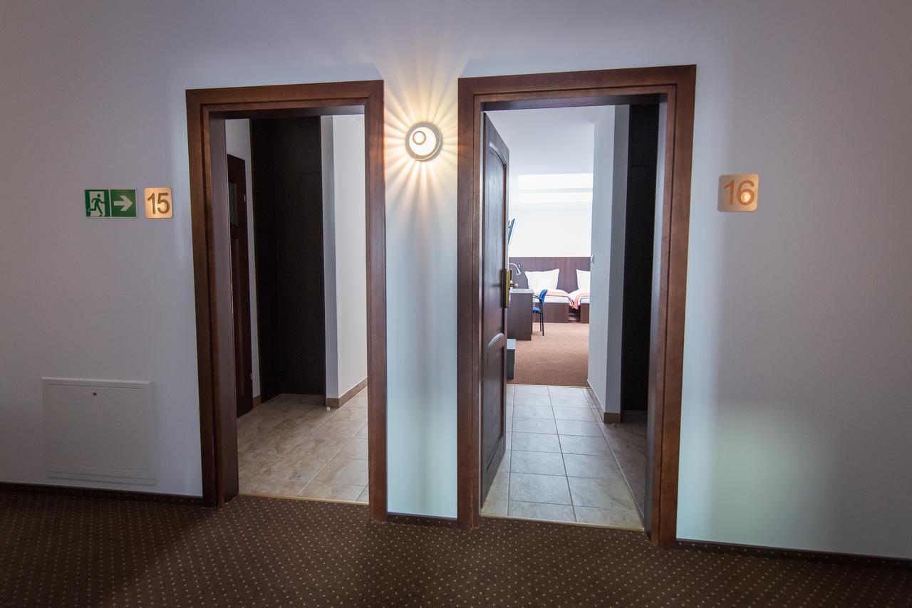 First Hotel 트체프 외부 사진