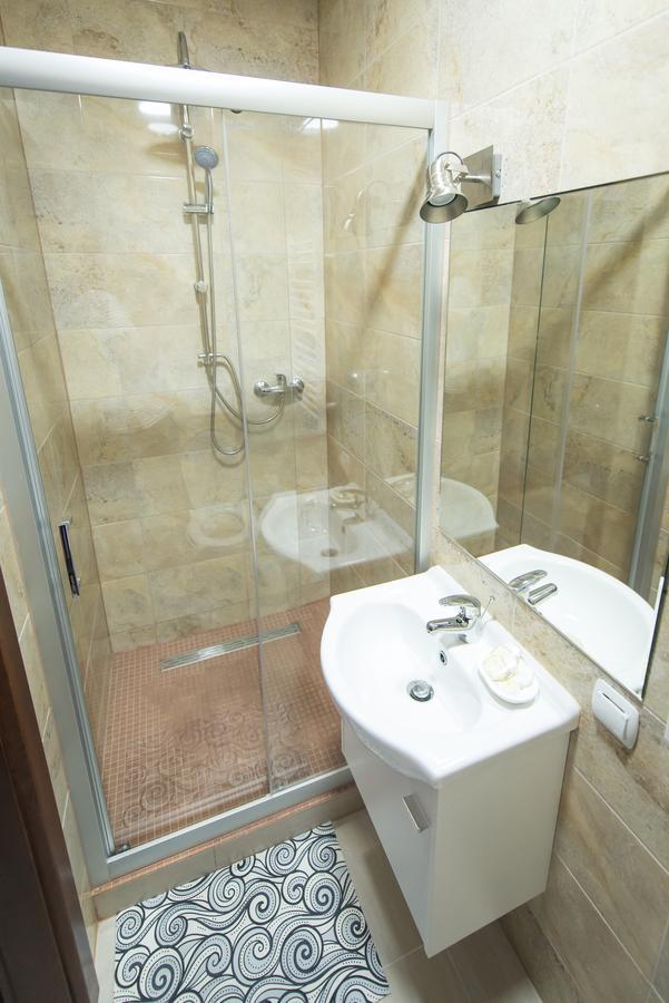 First Hotel 트체프 외부 사진