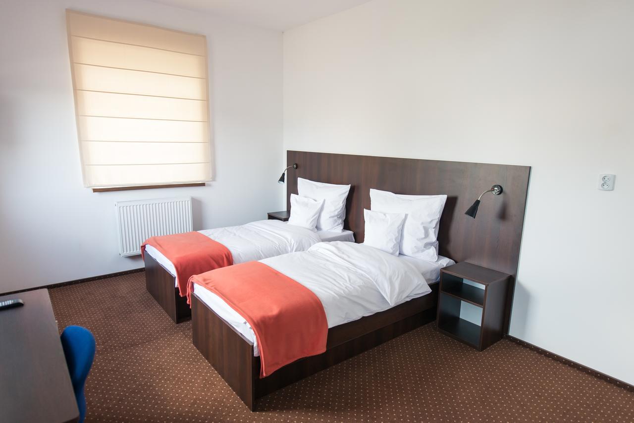 First Hotel 트체프 외부 사진